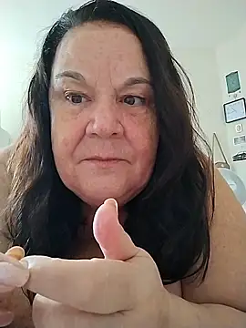 Yaya Mineira online show from 11, 2, 2026