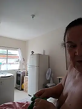 Yaya Mineira online show from 4, 2, 2026