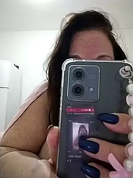 Yaya Mineira online show from 11, 10, 2025