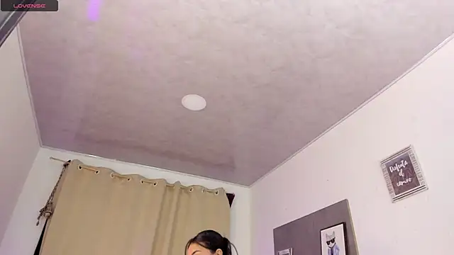 alicia rouusel online show from 1, 2, 2025