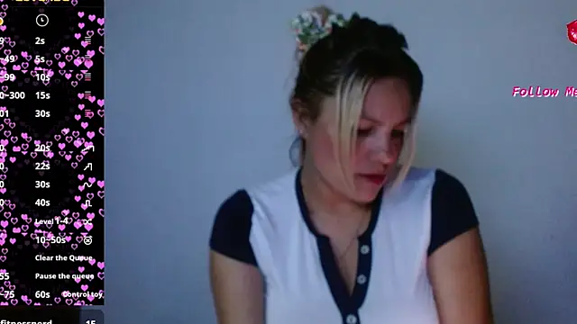 Snapshot of naugtyqueen chatting on 3, 3, 2025 naugtyqueen online show from 3, 3, 2025