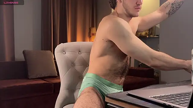 Louis Karlos online show from 9, 2, 2026