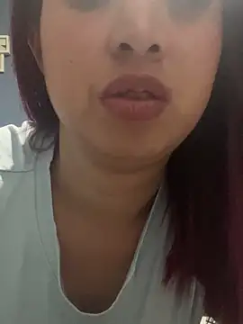 Snapshot of madelaine_blosson chatting on 31, 1, 2025 madelaine blosson online show from 31, 1, 2025
