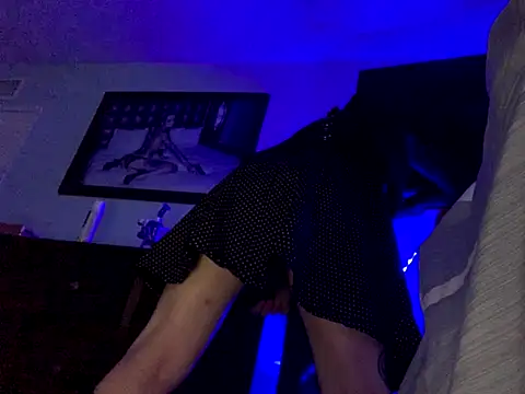Kik SickSlut88 online show from 6, 10, 2025