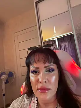 Lolaley2 online show from 10, 3, 2026