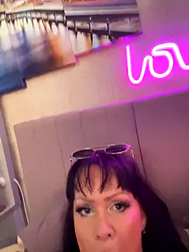 Lolaley2 online show from 23, 11, 2025