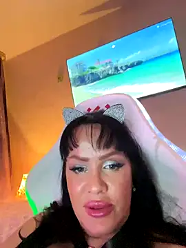 Lolaley2 online show from 1, 12, 2025