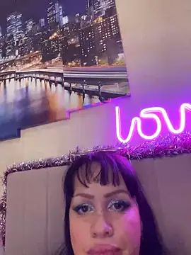 Lolaley2 online show from 18, 12, 2025