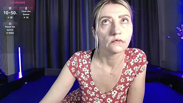 ZoeGrant online show from 24, 2, 2025