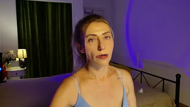 ZoeGrant online show from 18, 6, 2026