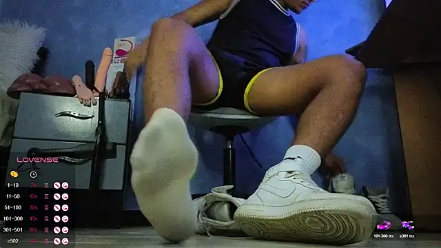 TomLover 12 online show from 14, 4, 2026