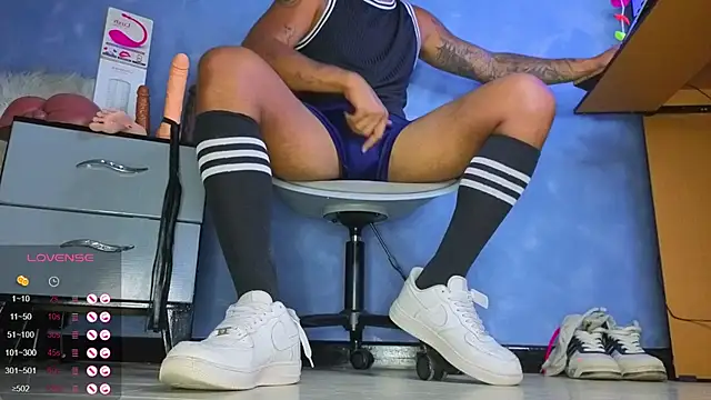 TomLover 12 online show from 21, 5, 2026