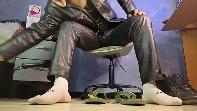 TomLover 12 online show from 18, 4, 2026