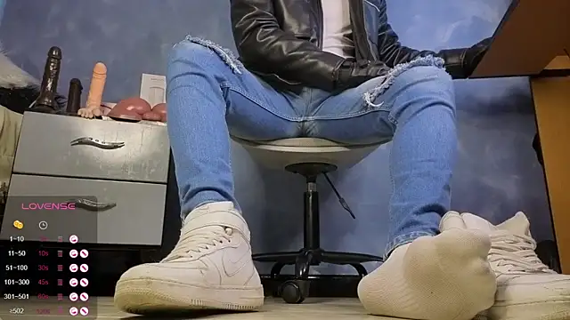 TomLover 12 online show from 6, 2, 2026