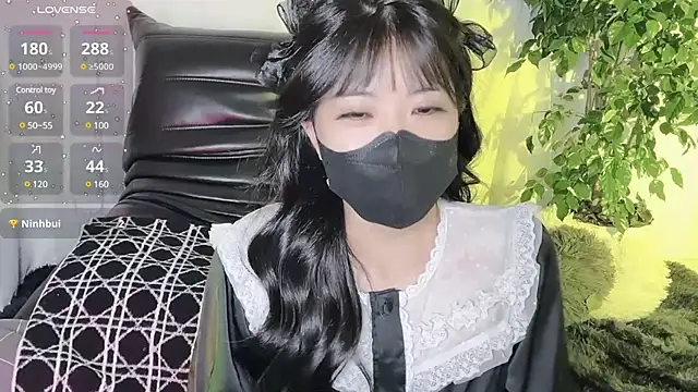 Mya Lee online show from 30, 12, 2024