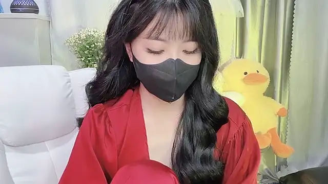 Mya Lee online show from 10, 2, 2025