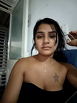 Snapshot of AnnRosse18 chatting on 15, 2, 2025 AnnRosse18 online show from 15, 2, 2025
