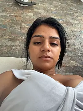 Snapshot of AnnRosse18 chatting on 7, 1, 2026 AnnRosse18 online show from 7, 1, 2026
