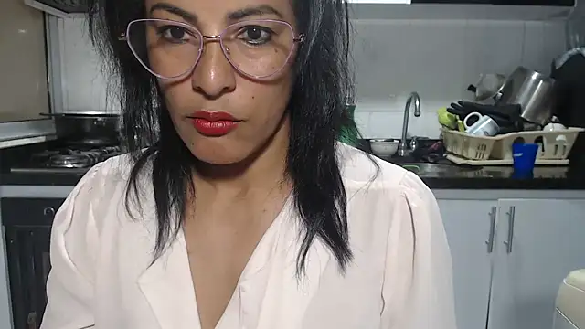 Snapshot of kateleyagrey chatting on 4, 5, 2026 kateleyagrey online show from 4, 5, 2026