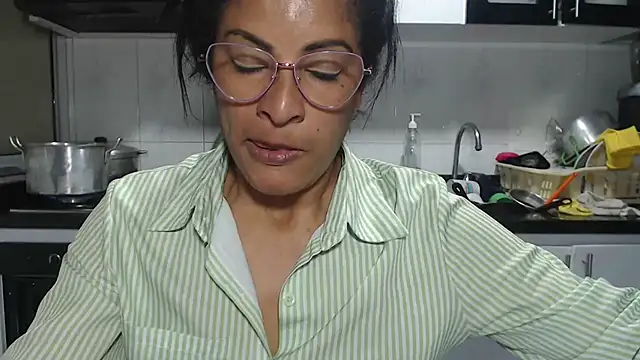 kateleyagrey online show from 18, 3, 2026