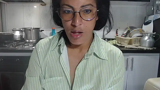 kateleyagrey online show from 23, 11, 2025