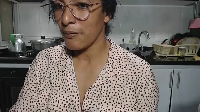 Snapshot of kateleyagrey chatting on 28, 5, 2026 kateleyagrey online show from 28, 5, 2026