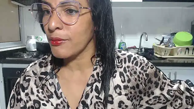 kateleyagrey online show from 17, 4, 2026