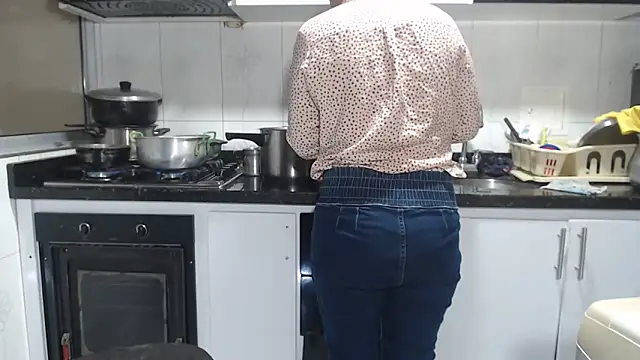 kateleyagrey online show from 6, 3, 2026