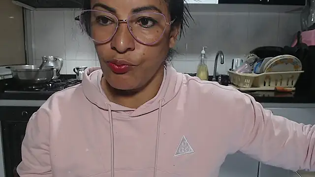 Snapshot of kateleyagrey chatting on 7, 5, 2026 kateleyagrey online show from 7, 5, 2026