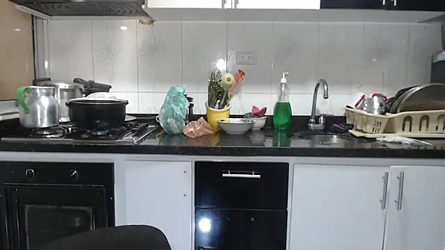 kateleyagrey online show from 9, 4, 2026