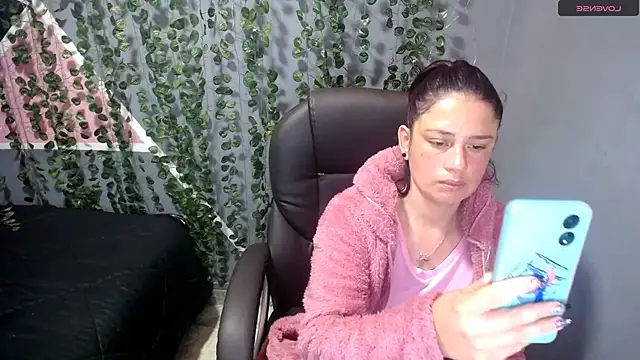 Violeta hornny online show from 25, 2, 2025