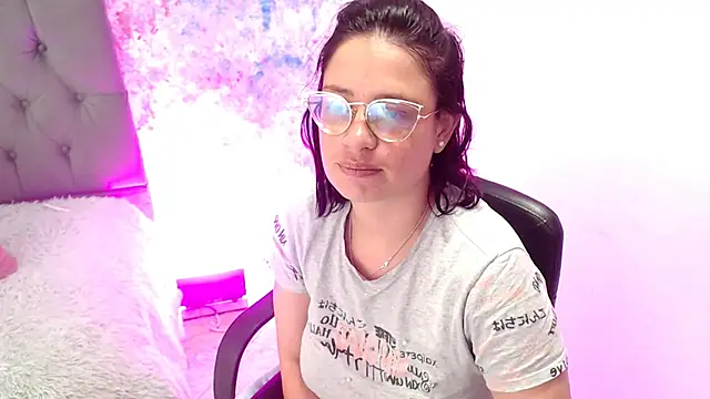 Violeta hornny online show from 19, 2, 2025