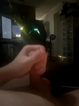 whitestroker online show from 20, 11, 2025