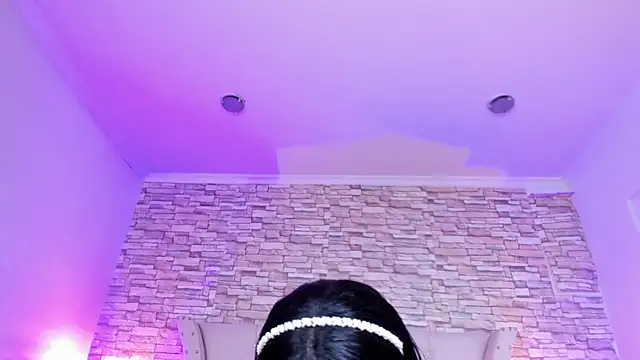 Lucia-sex online show from 11, 2, 2026