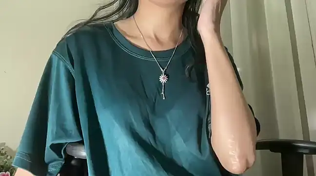Snapshot of Minal_07 chatting on 5, 12, 2024 Minal 07 online show from 5, 12, 2024