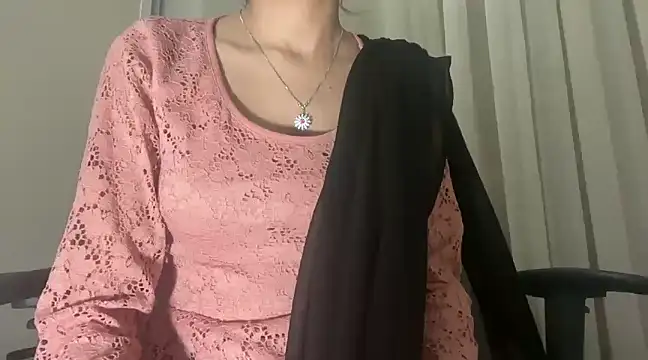 Snapshot of Minal_07 chatting on 24, 12, 2024 Minal 07 online show from 24, 12, 2024