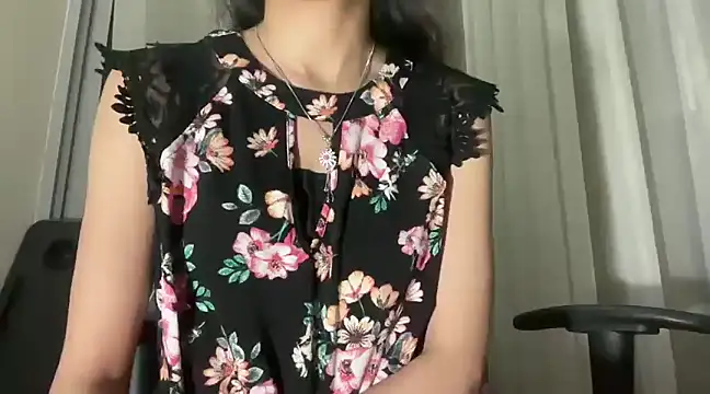 Snapshot of Minal_07 chatting on 6, 12, 2024 Minal 07 online show from 6, 12, 2024
