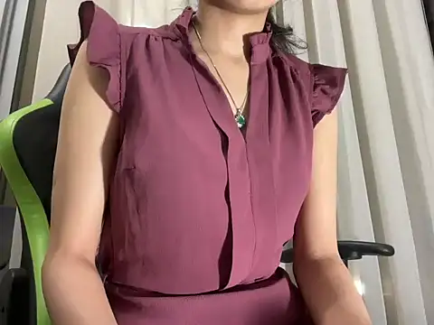Snapshot of Minal_07 chatting on 10, 9, 2025 Minal 07 online show from 10, 9, 2025