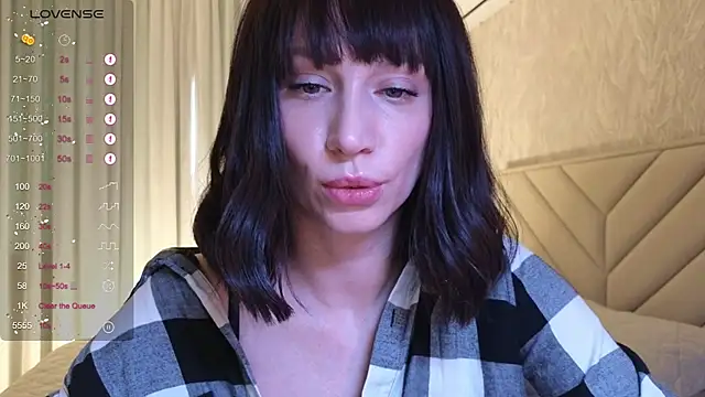 Alice Wonders online show from 6, 11, 2025