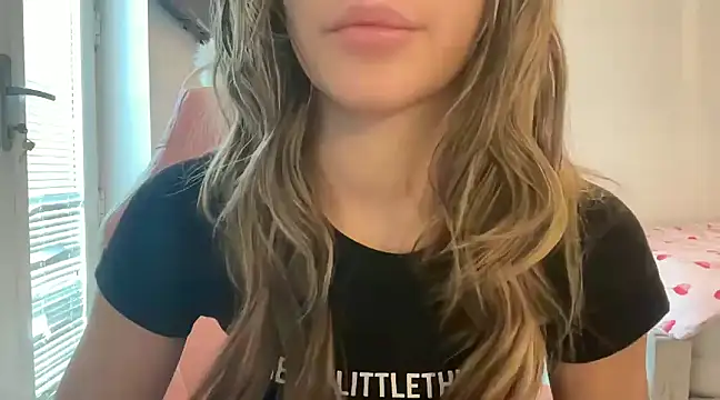 Snapshot of Lillymariee chatting on 7, 2, 2025 Lillymariee online show from 7, 2, 2025