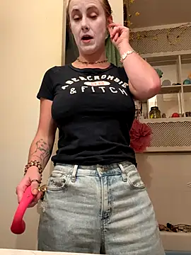 ClumsyLink online show from 1, 11, 2025