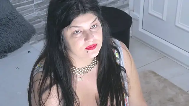 TinaMaay online show from 11, 5, 2026