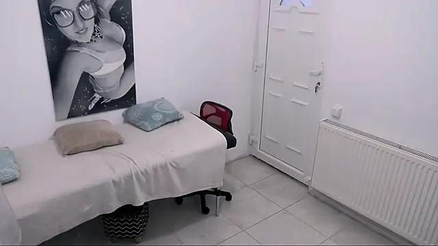 TinaMaay online show from 24, 1, 2025