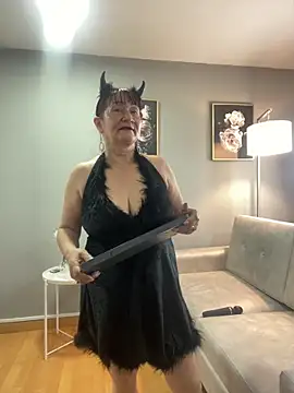 Savvanahh online show from 11, 10, 2025