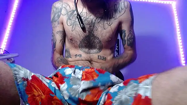 Tatted21xxx online show from 8, 11, 2025