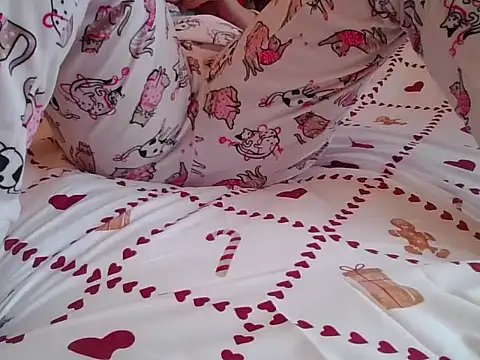 RealLittleRedRidingHood online show from 24, 11, 2025