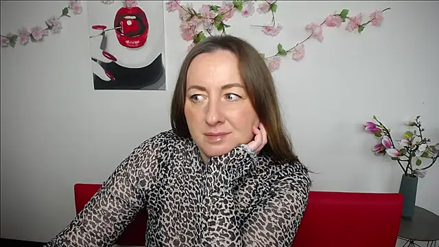 Snapshot of Abby_Taylorr chatting on 19, 11, 2025 Abby Taylorr online show from 19, 11, 2025