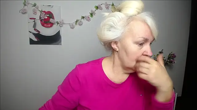 BlondyLeeBest online show from 9, 2, 2026