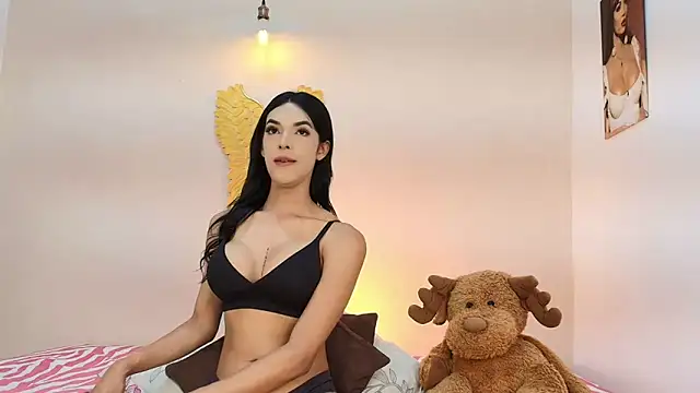 salome Collins 1 online show from 10, 11, 2025