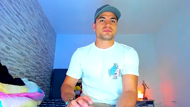 Snapshot of nicolas_herrera chatting on 12, 1, 2025 nicolas herrera online show from 12, 1, 2025